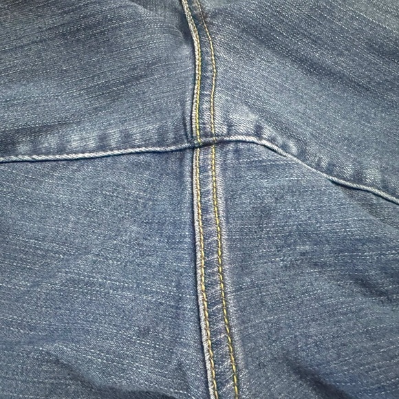 Torrid Distressed Ripped Stretch High Rise Skinny Leg Blue Jeggings 24 Regular - Picture 14 of 16